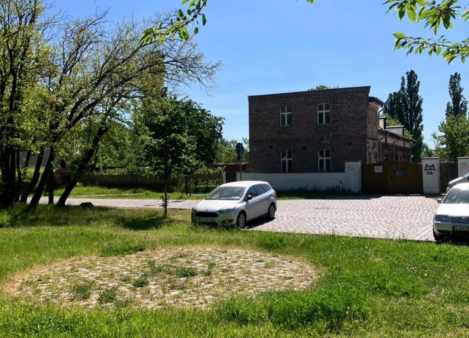 Remise 23A - 2Schlafzimmer Unterkunft Fuer 4-Koepfige Familie Schoenefeld