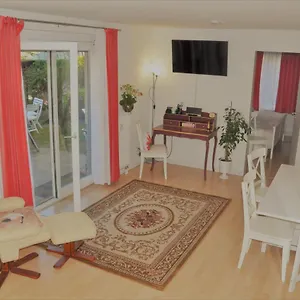 Apartment Gardenoasisberlinairport, Schönefeld