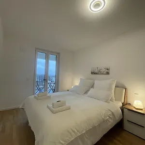 Apartment Luxurious And Stylish At Ber Airport, Schönefeld
